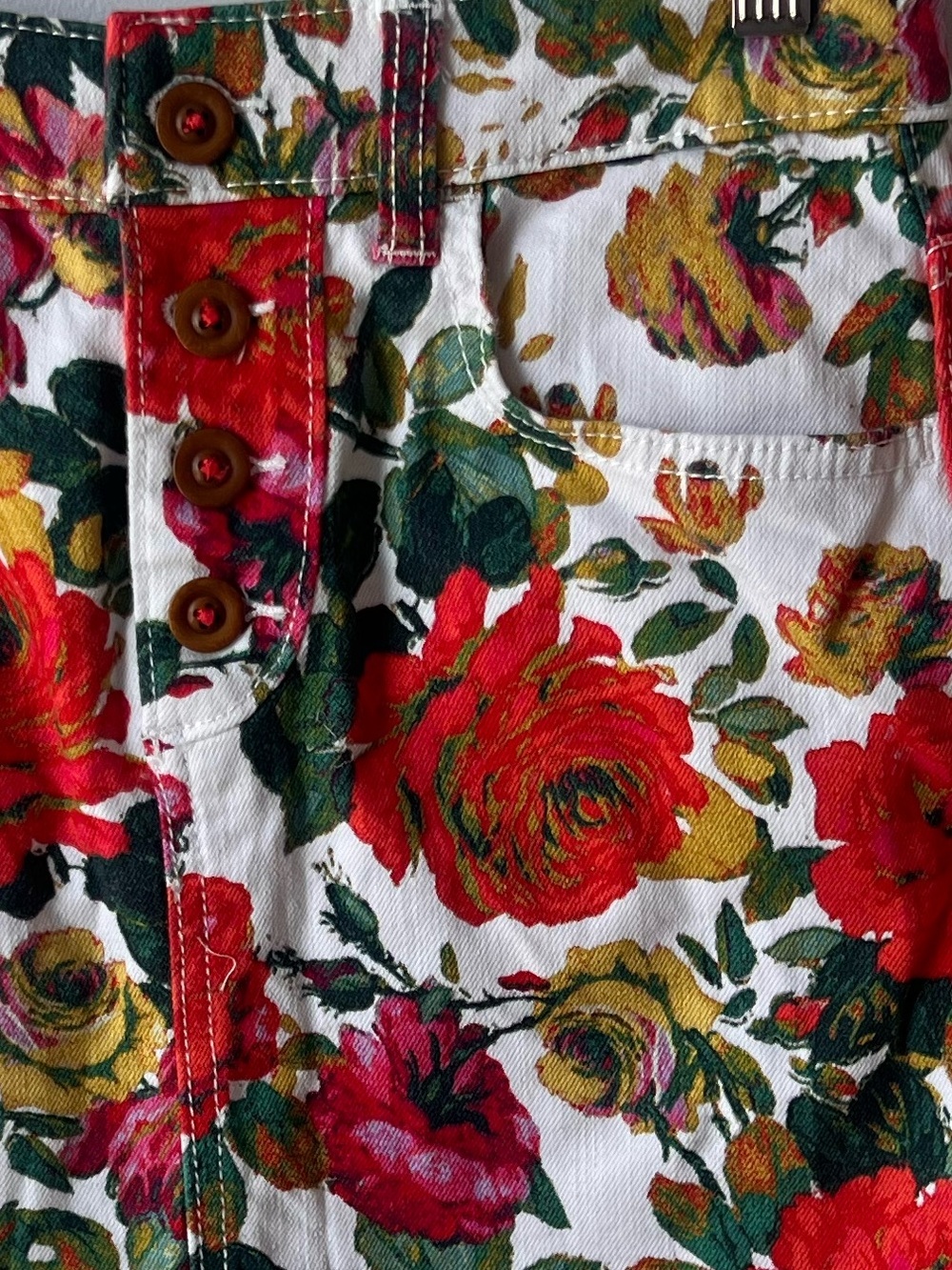 Anthropology Maeve Floral Denim Pencil Skirt in White with Red & Green Bloom - Picture 4 of 6